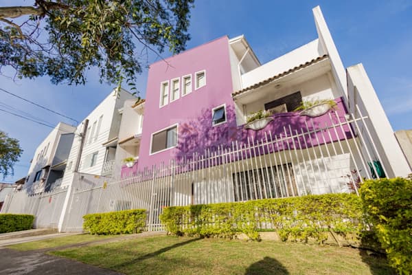 Casa Sobrado Triplex, bairro Água Verde, Curitiba/PR