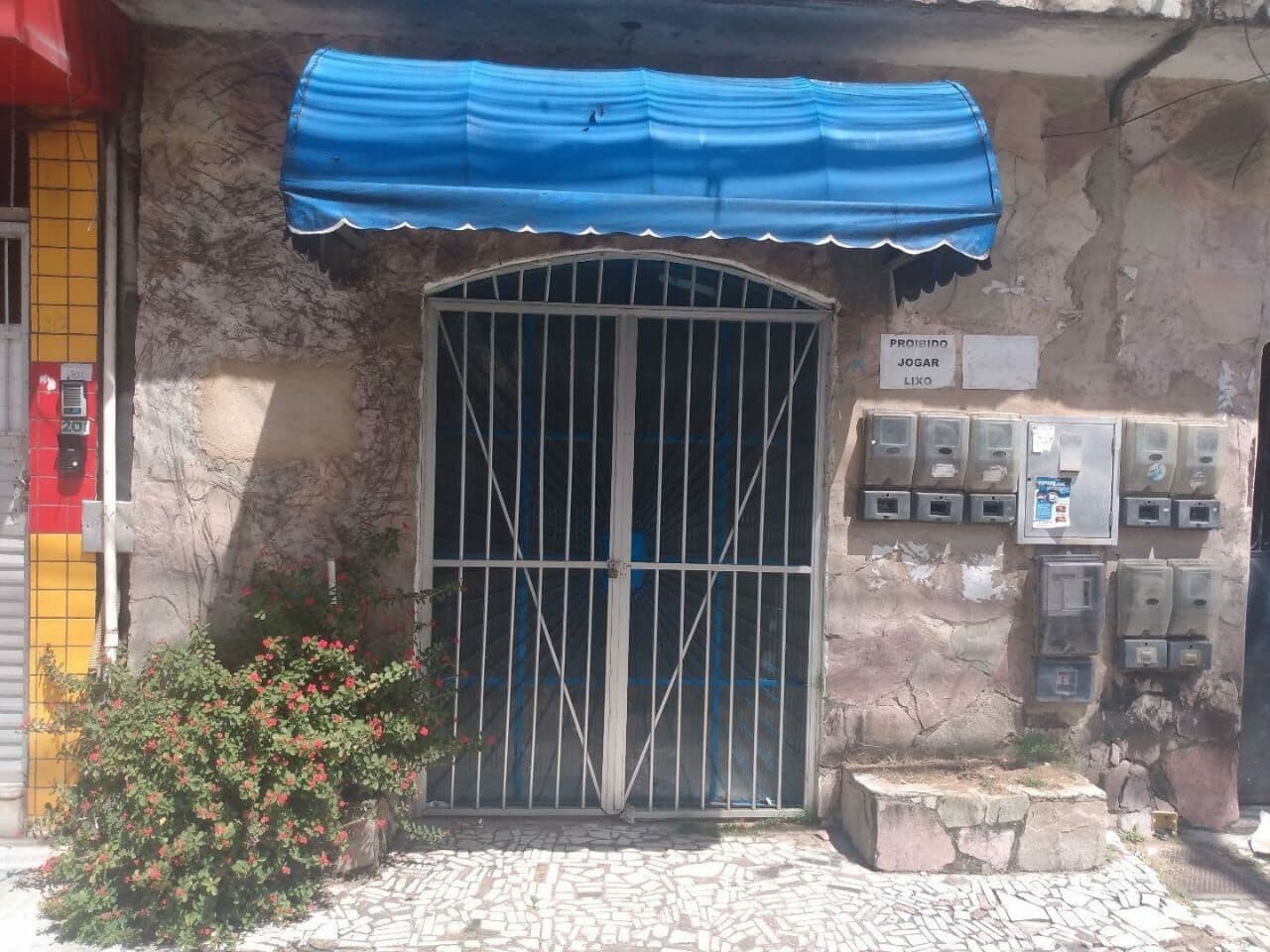 Sala/Conjunto em Salvador - Doron