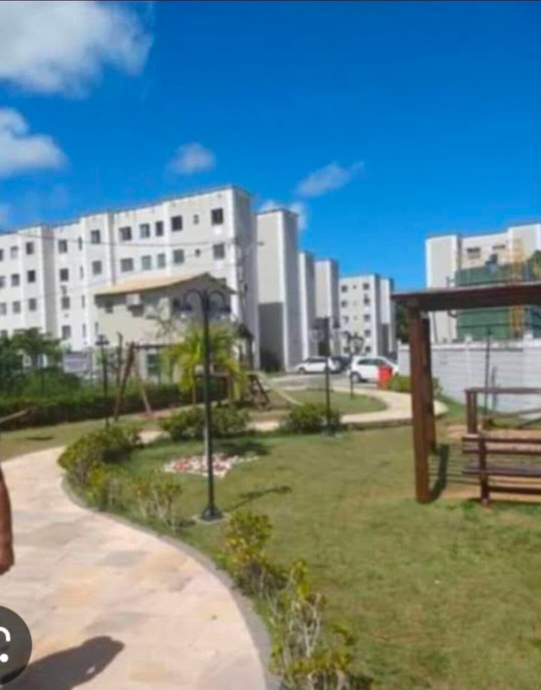 Apartamento em Lauro de Freitas - CAJI