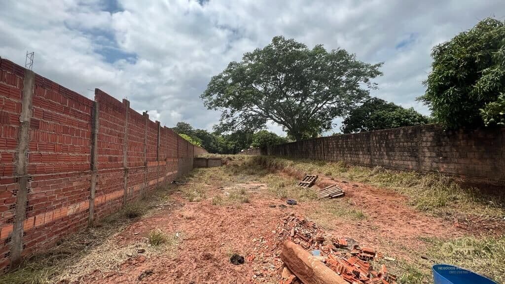 Chácara murada com 1.000,00 m2