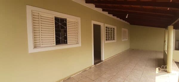 Duas casas com 70m2 cada à venda no Bairro Campos Elísios em Brotas/SP