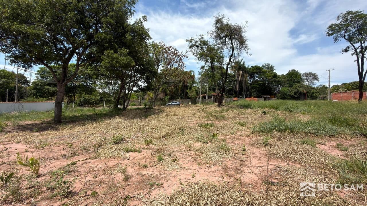Chácara com mais de 1.000m² à venda nos Campos Elíseos