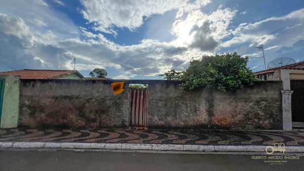 Terreno em avenida à venda no bairro São João em Brotas/SP