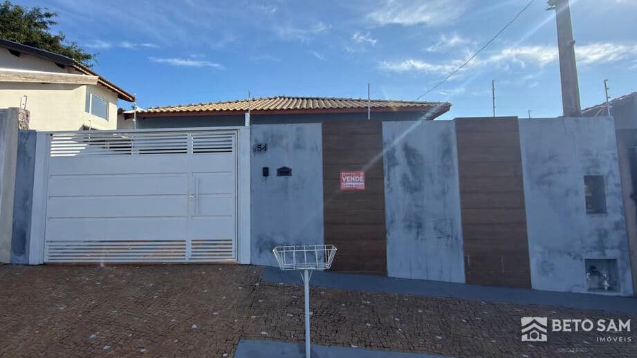 Casa com 4 quartos à venda no Campos Prado