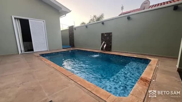 Casa de Alto Padrão à venda no Santa Cecília III em Brotas/SP