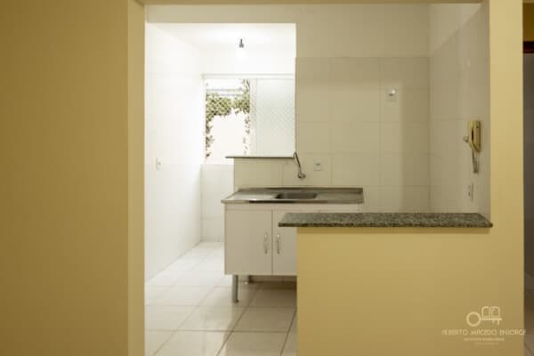Apartamento térreo à venda no Residencial Estela