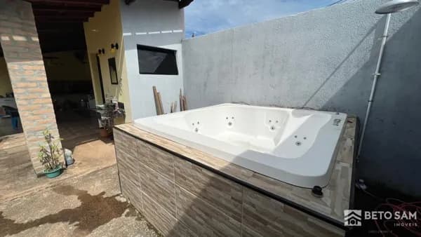 Casa à venda com SPA no bairro Campos Elíseos