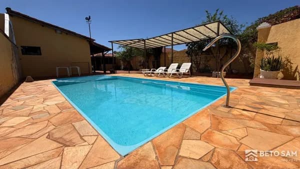 Casa ideal para Airbnb à venda no Jardim Regina