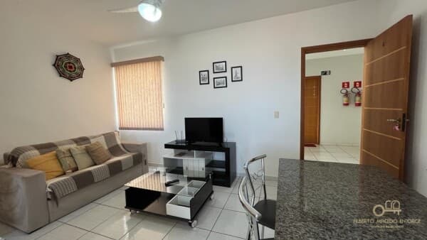 Apartamento à venda no Residencial Estela. Portas fechadas!