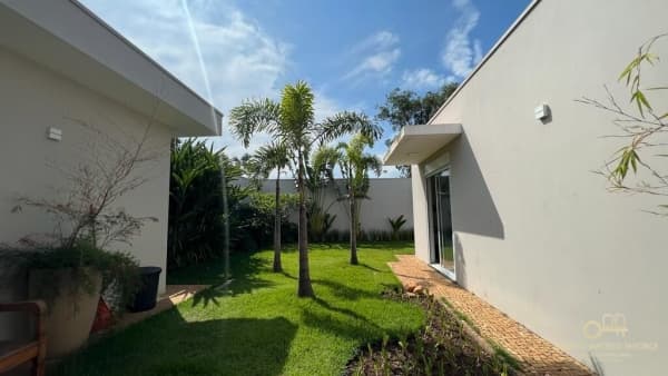 Casa alto padrão à venda no Centro de Brotas/SP