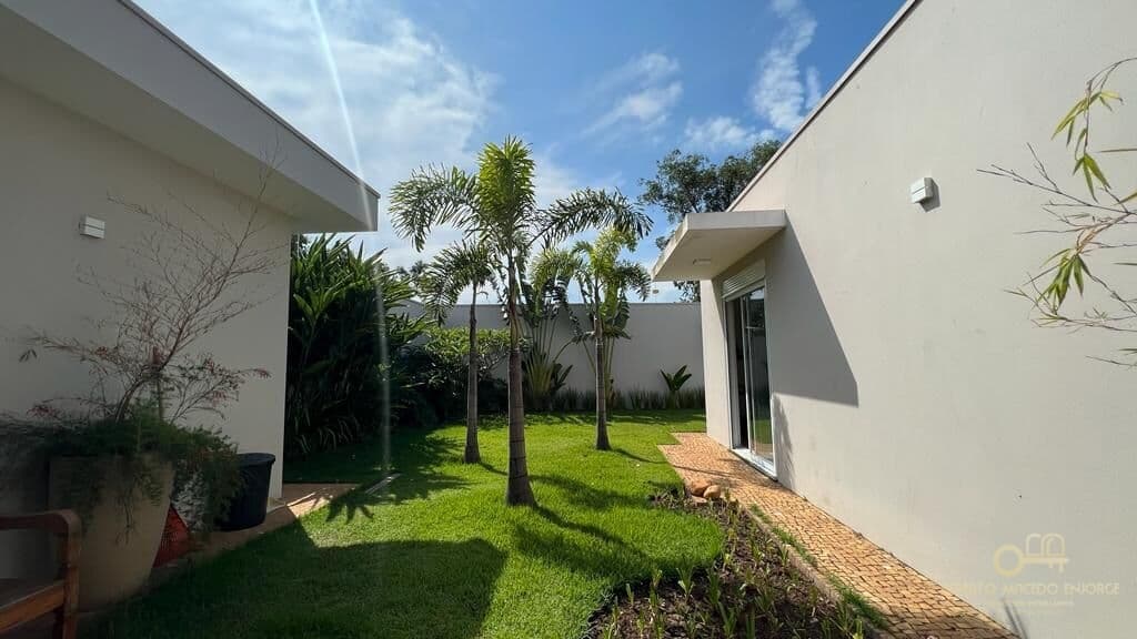 Casa alto padrão à venda no Centro de Brotas/SP