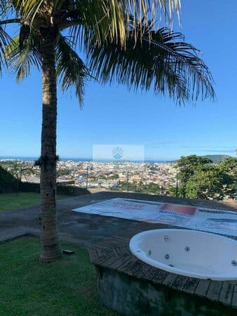 Sobrado em Florianópolis - Vargem do Bom Jesus