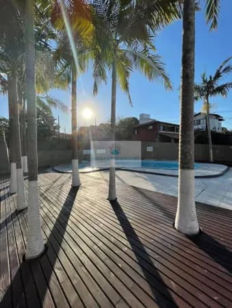 APARTAMENTO À VENDA – PRÓXIMO AO COSTÃO DO SANTINHO COM ESCRITURA