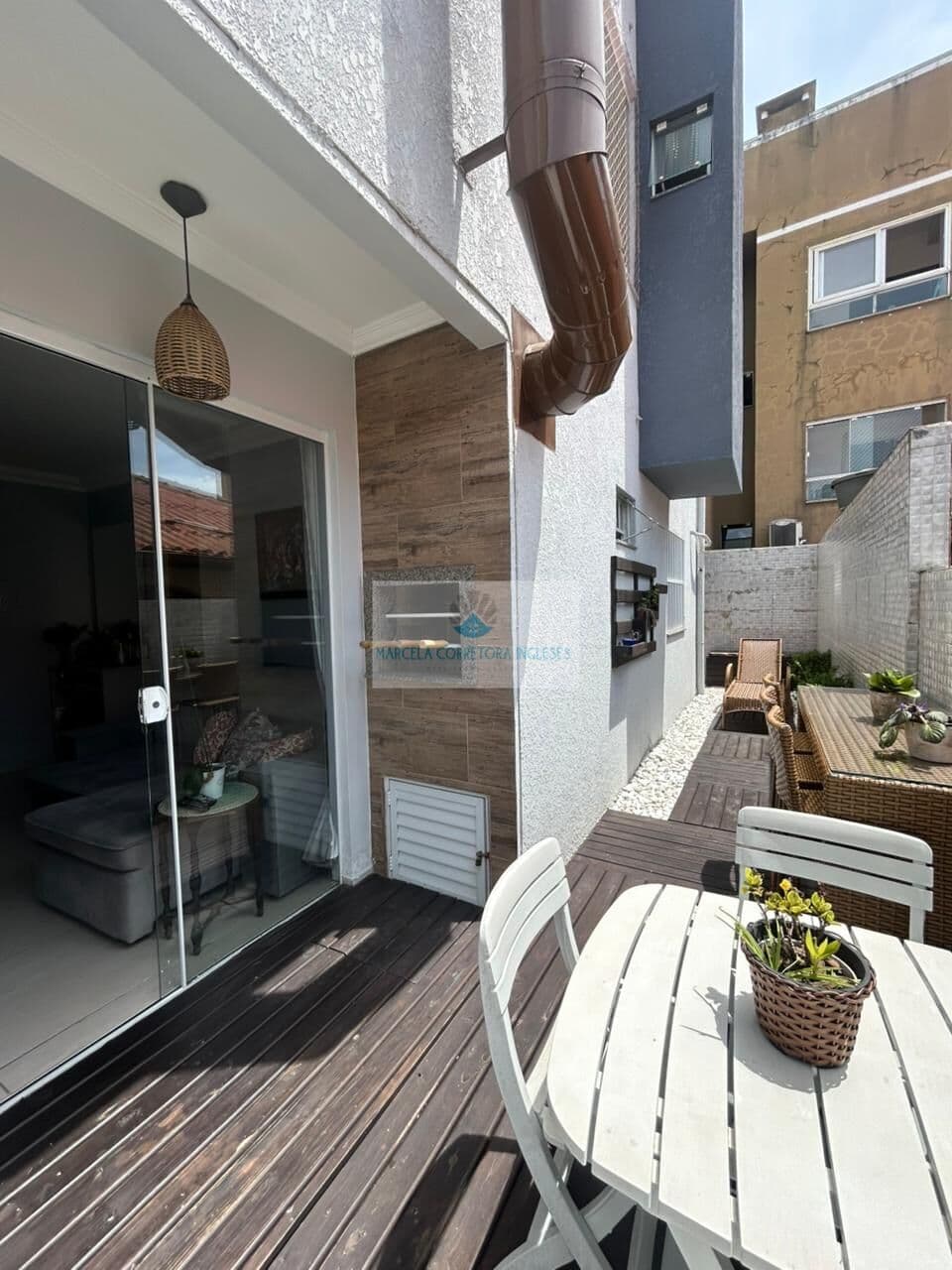 🏡 Apartamento térreo com garden privativo na Praia dos Ingleses – Florianópolis! 🌴