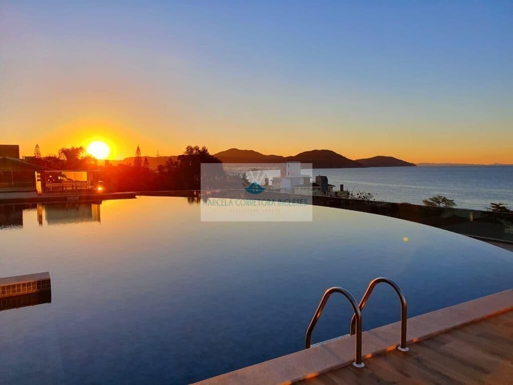Cobertura com vista para o mar – frente mar!
