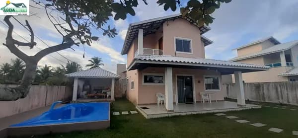 Casa em Condomínio Fechado