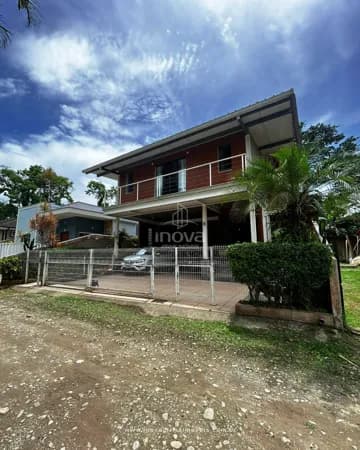 Casa de Alto Padrão em Condomínio Fechado com Marina, Santa Rita do Bracuí – Angra dos Reis/RJ