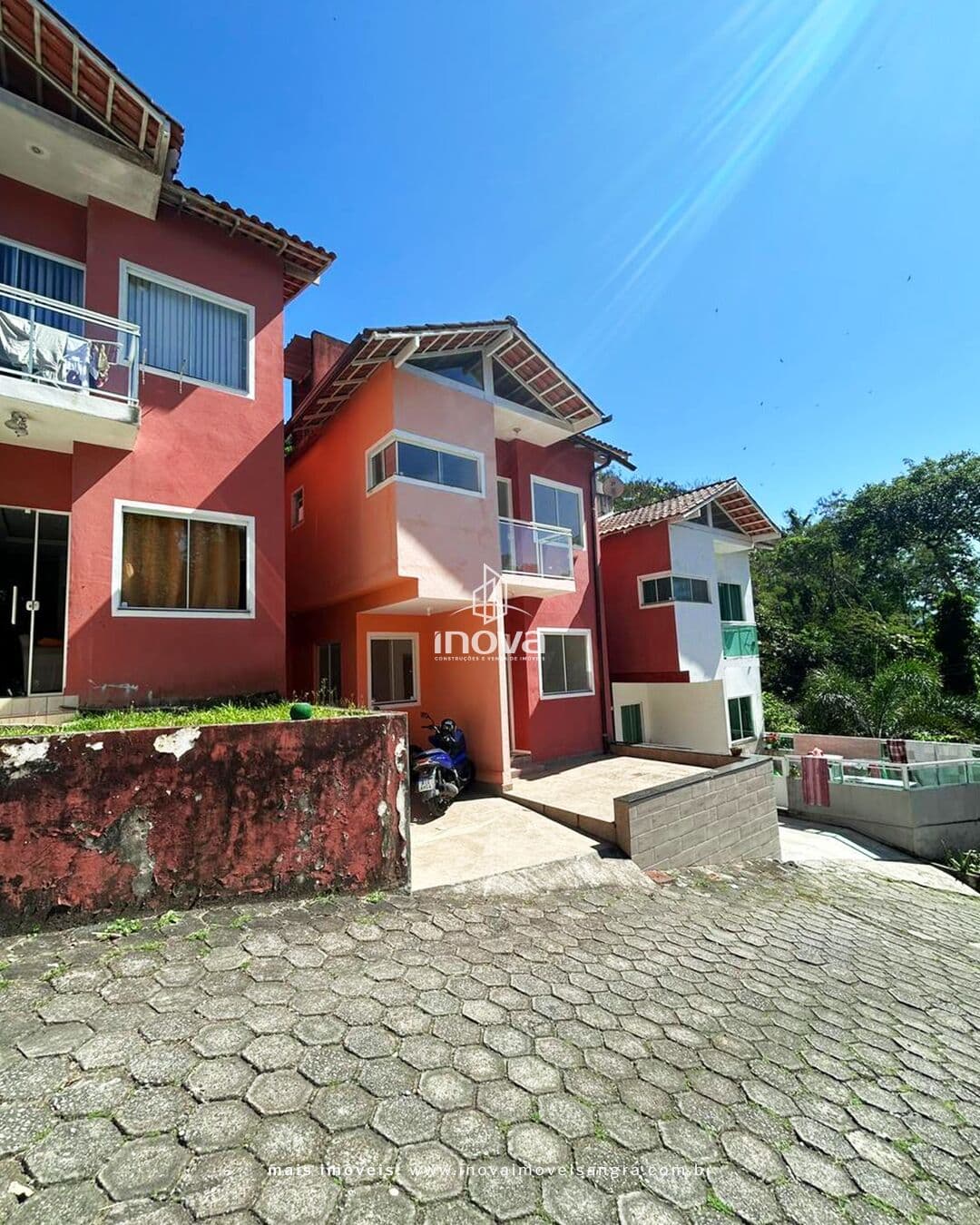 Casa à venda no Retiro, Cond. Village das Pedras, Angra dos Reis/RJ