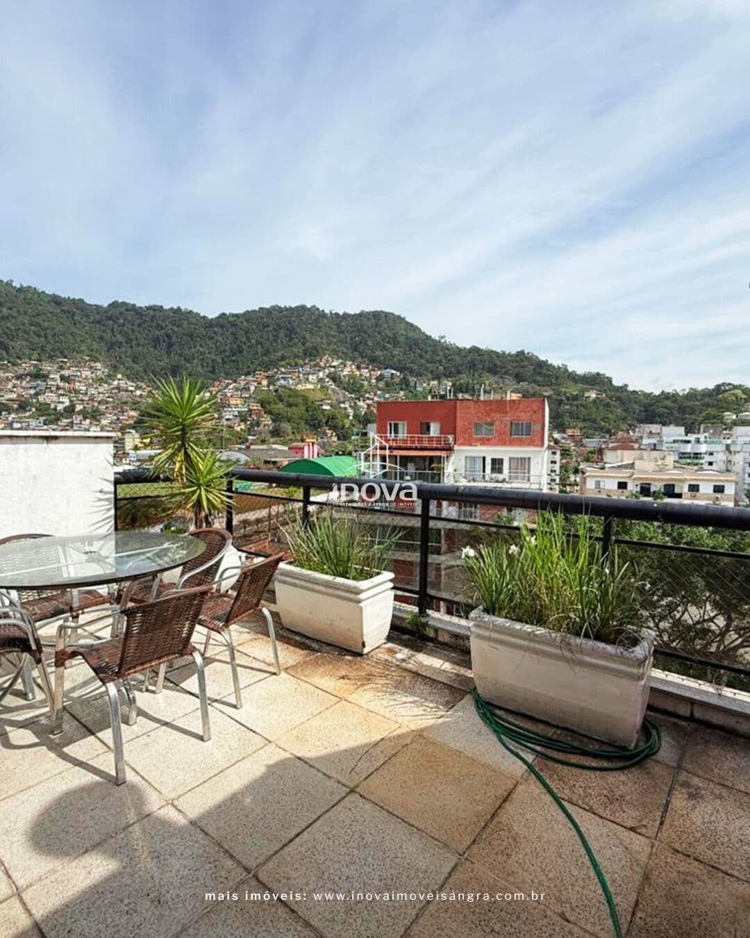 Apartamento duplex – Parque das Palmeiras, Angra dos Reis/RJ