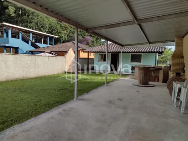 CASA + TERRENO À VENDA NO BRACUÍ