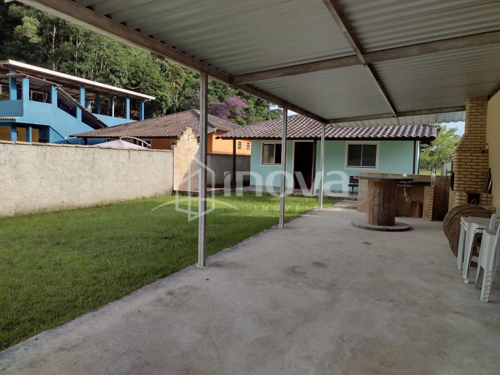 CASA + TERRENO À VENDA NO BRACUÍ