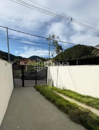 Casa com 2 Quartos no Pontal em Angra dos Reis - RJ
