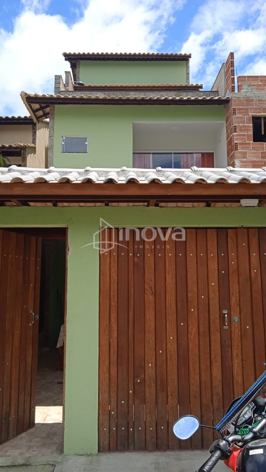 Casa Triplex à venda na Nova Angra – Angra dos Reis / RJ