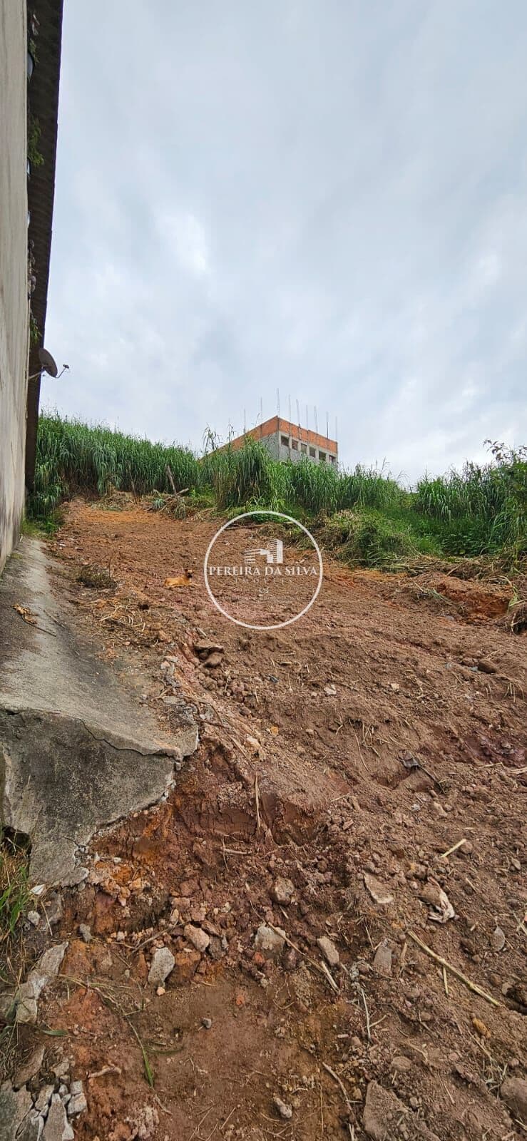 Terreno a venda em Jardim Batista - Embu das Artes