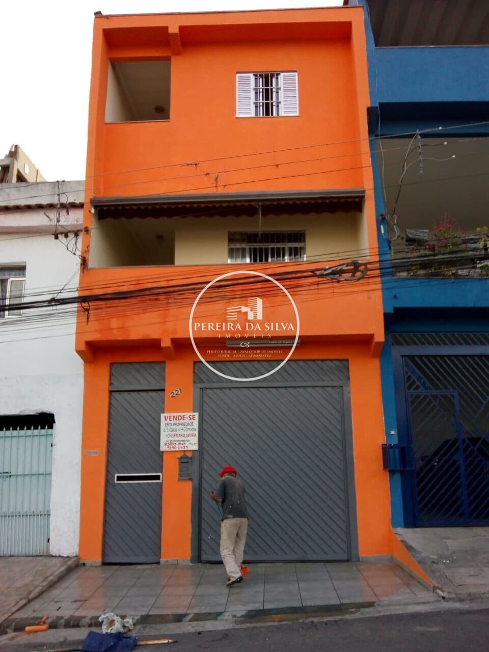 Sobrado a venda com 2 casas ampla em Carapicuíba - São Paulo / SP