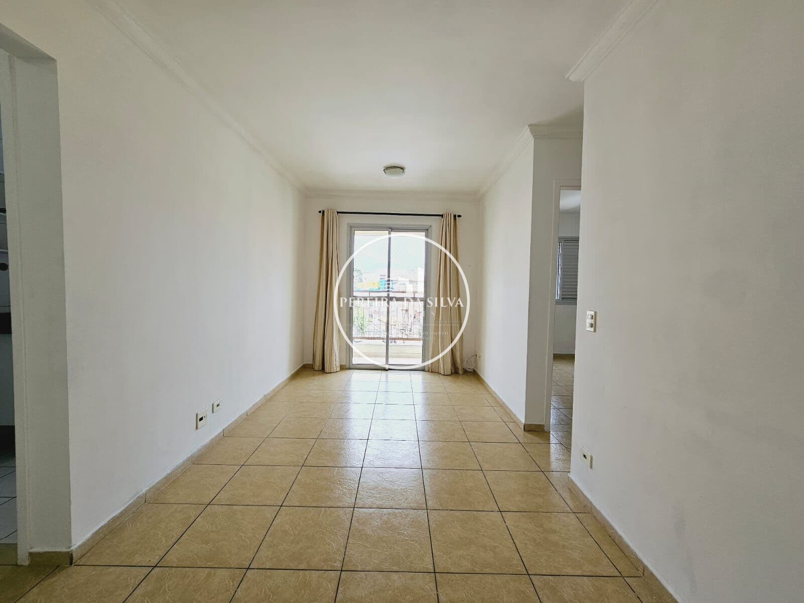 Apartamento à venda Condomínio Edifício Sena em Parque Maria Helena - São Paulo/SP