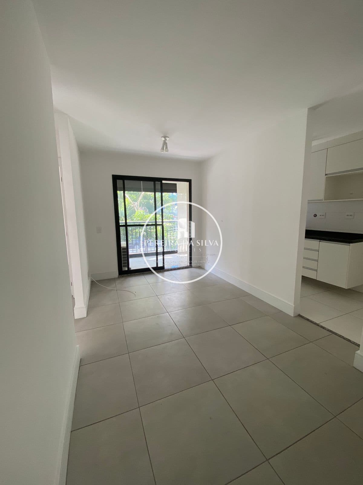 Lindo apartamento à venda em condomínio Smart Santa Célia - São Paulo /SP
