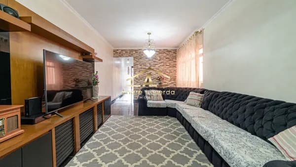 Casa com Piscina, 3 quartos, salão de festa, churrasqueira, area de lazer