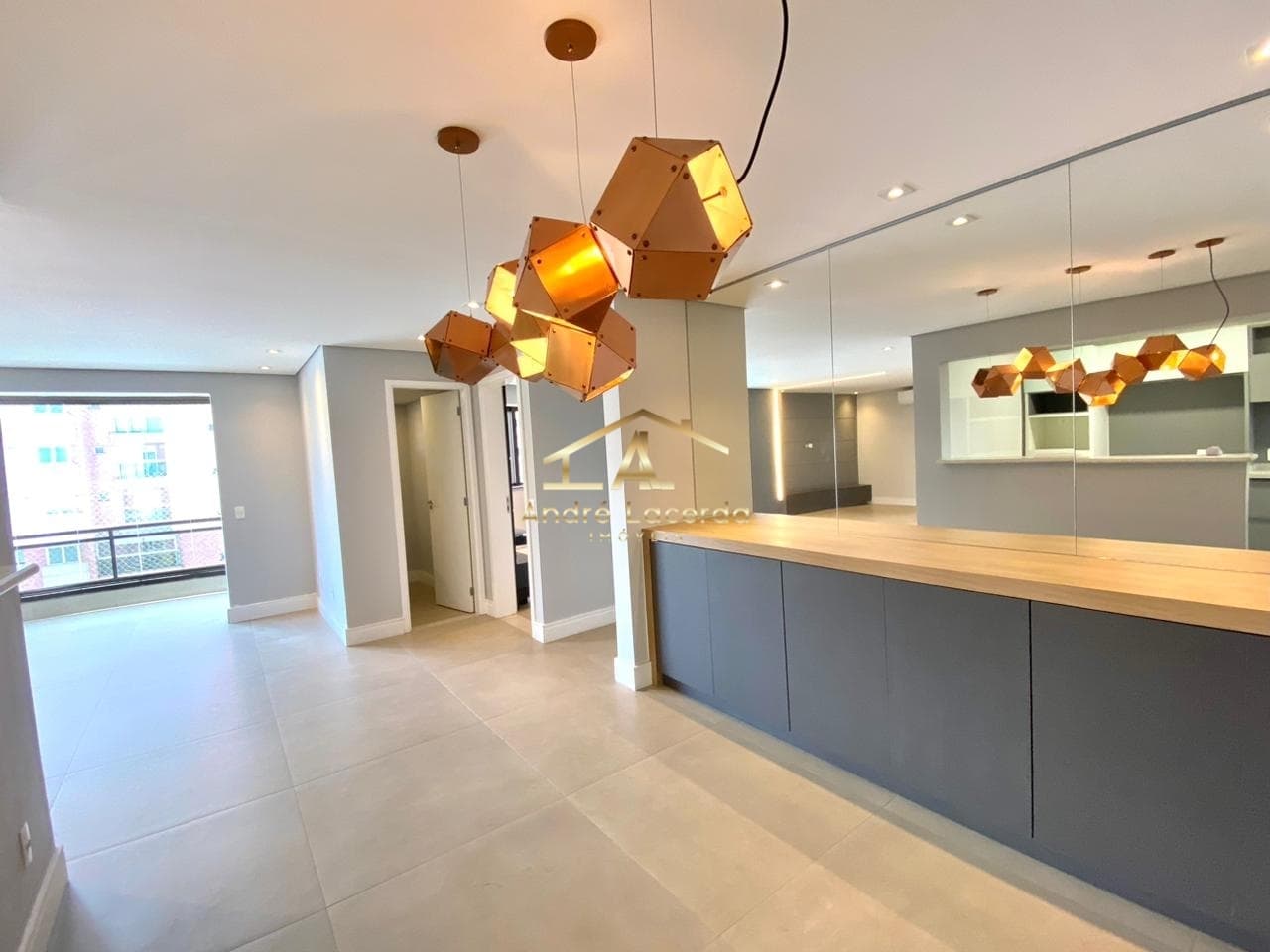 Lindo Apartamento - Reformado - Ao lado Shopping Anália Franco