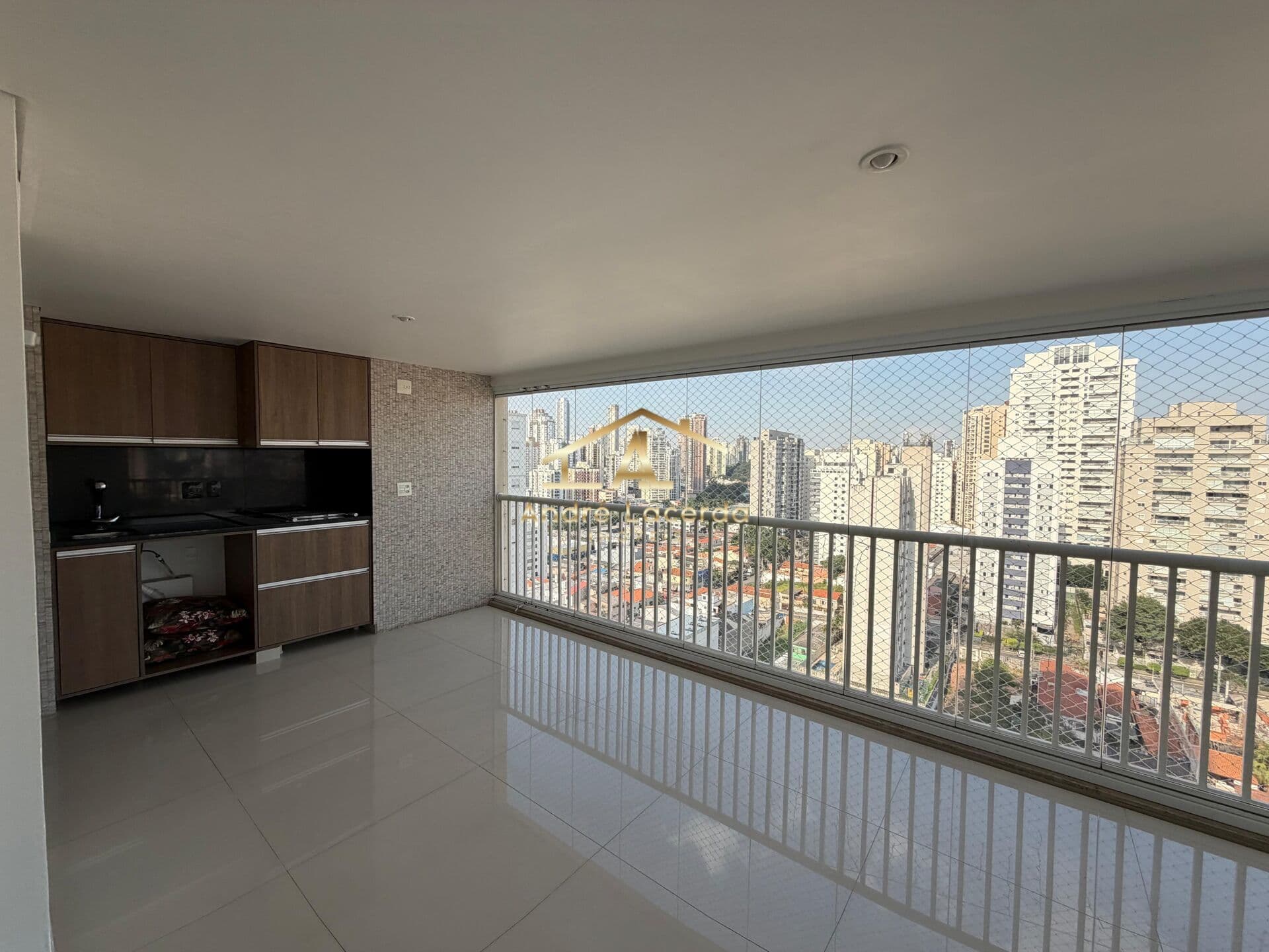 Totalmente Mobiliado - Apartamento em Vila Regente Feijó, São Paulo/SP