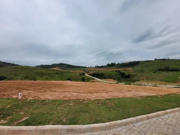 Terreno no Condomínio Ecoville apenas R$ 160 mil / pronto para construir