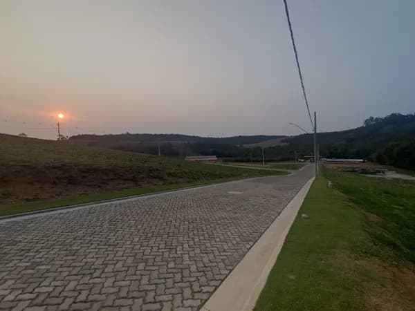 Lote no condomínio Villagio Reserva com 991 m² por R$197.910,00