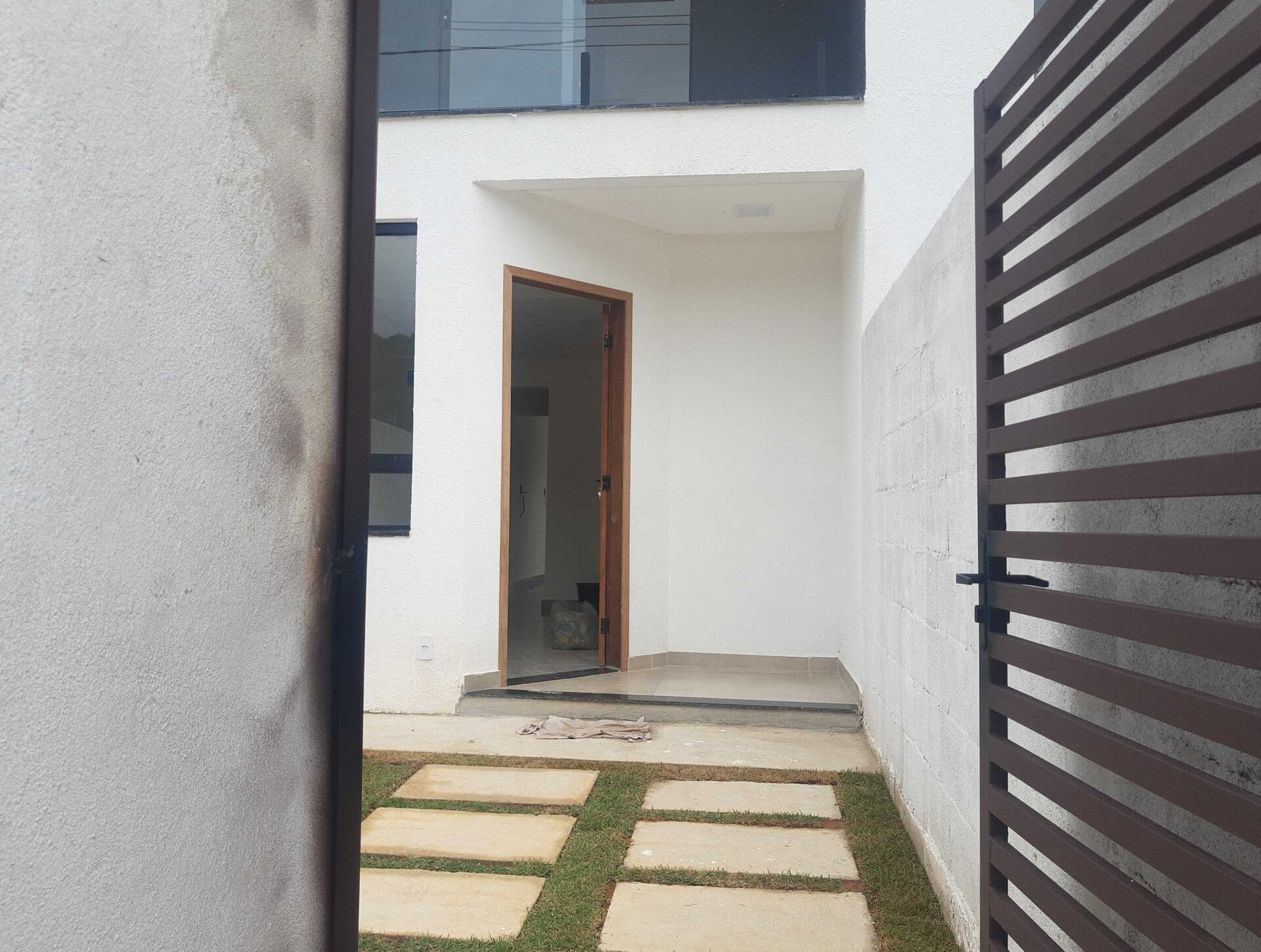 Casa Geminada Bairro Grama