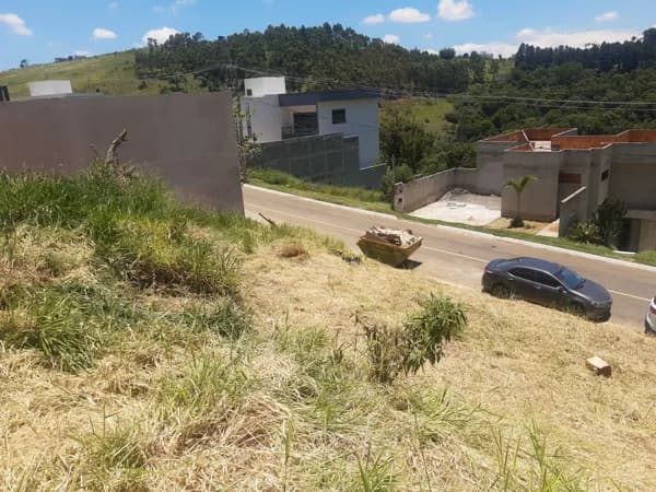 Terreno no Condomínio Pedras Altas com 605m²
