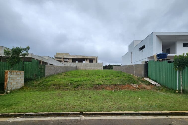 Terreno em alto padrão no Alphaville - jf 456m²
