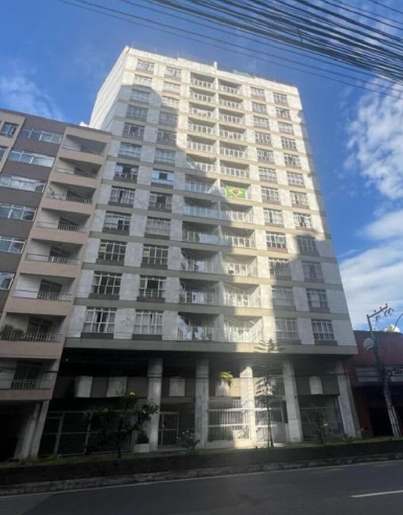 Apartamento 3 quartos, em frente ao Colégio Jesuítas, no coração de JF