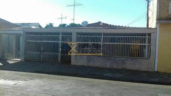 Casa em São Carlos - Vila Prado