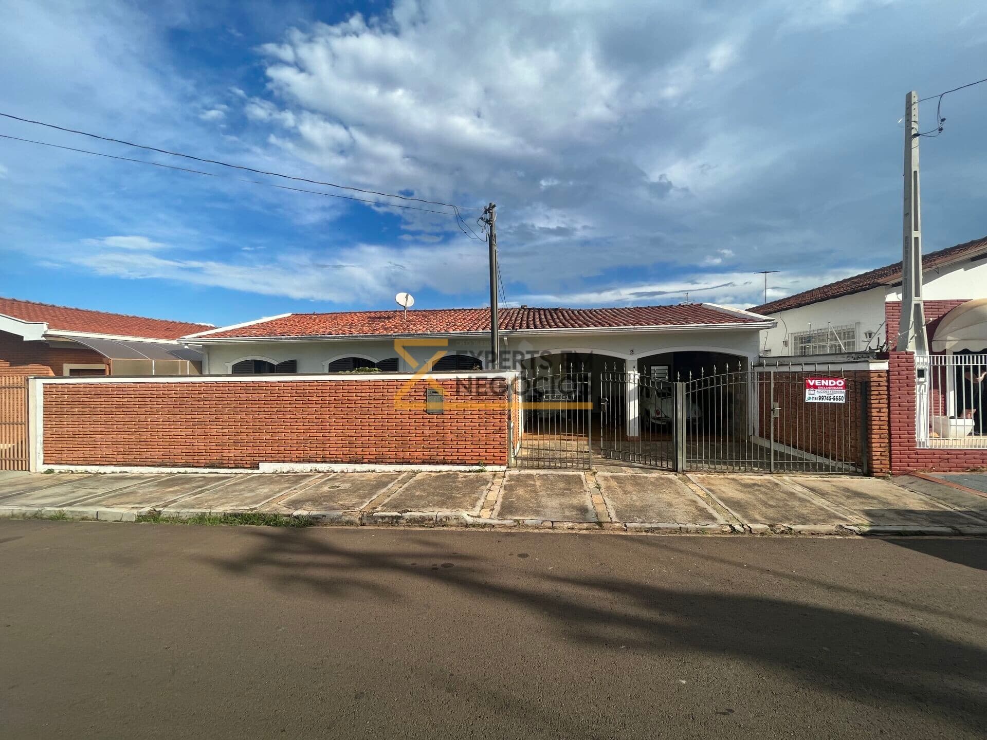 Casa em São Carlos - Centro