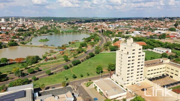 Salas Comerciais para Venda ou Locação