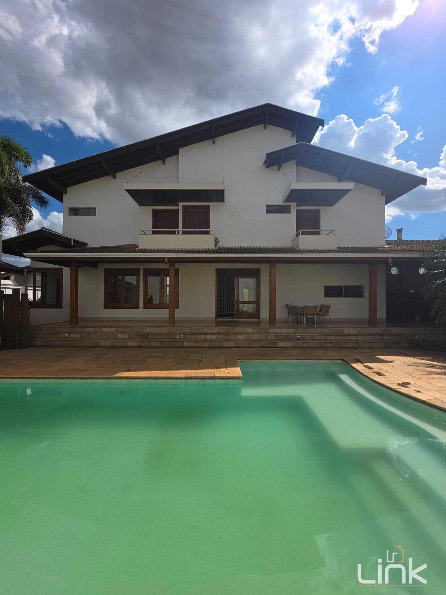 Sobrado à Venda no Bairro Marília - Barretos/SP