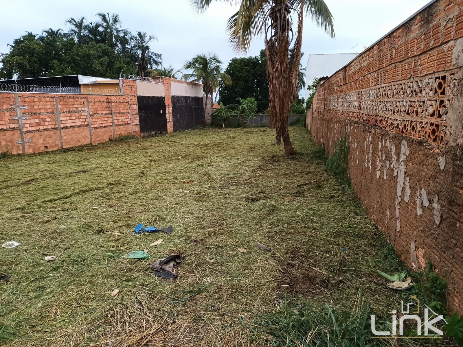 Terreno à Venda com 581 m2