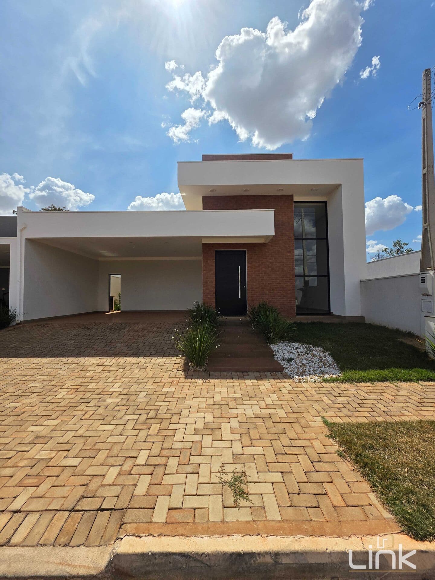 Casa Alto Padrão em Condomínio