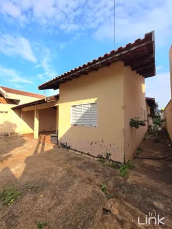 Casa à Venda no Bairro Jockey Club - Barretos/SP