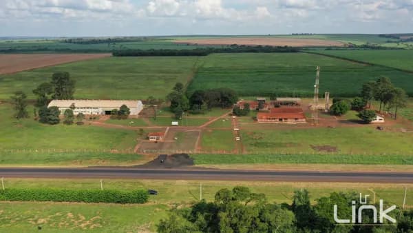 🌾 Fazenda para AgroIndustria - Oportunidade Única em Barretos, SP🌳