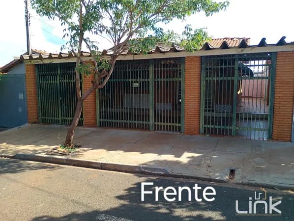 Casa à Venda no Bairro Cristiano de Carvalho - Barretos/SP
