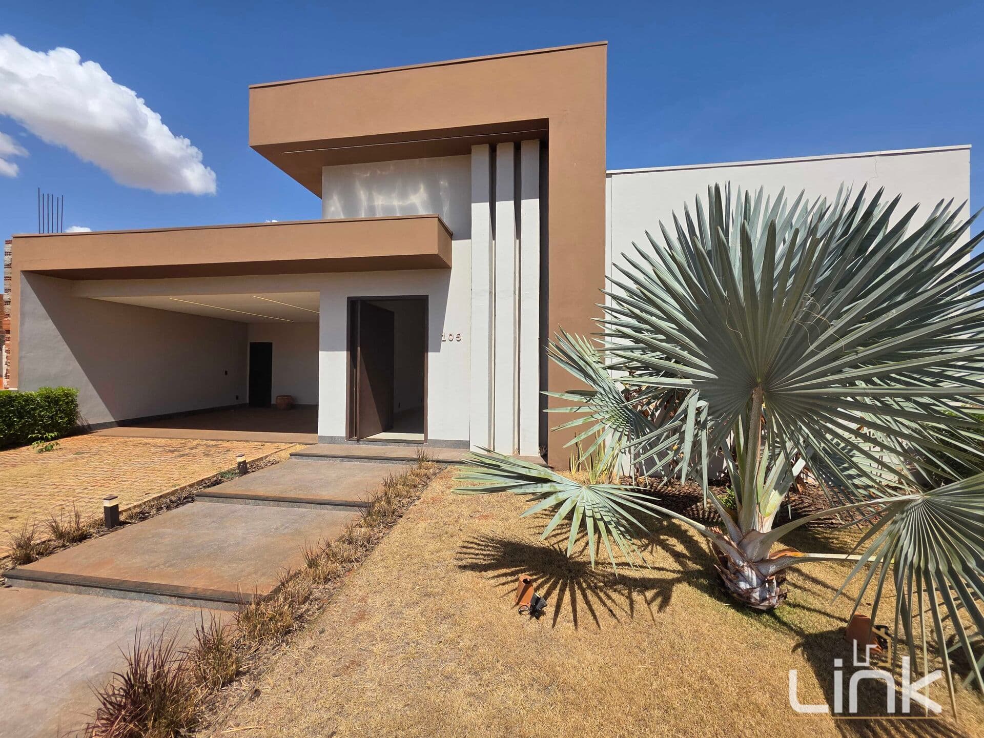 Casa Alto Padrão em Condomínio